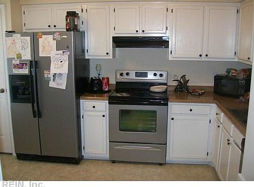 3rd image of 4526 Marlwood Way