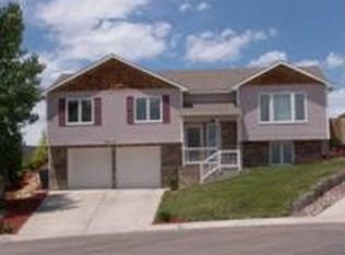 5614 Sun Ct, Cheyenne, WY 82009