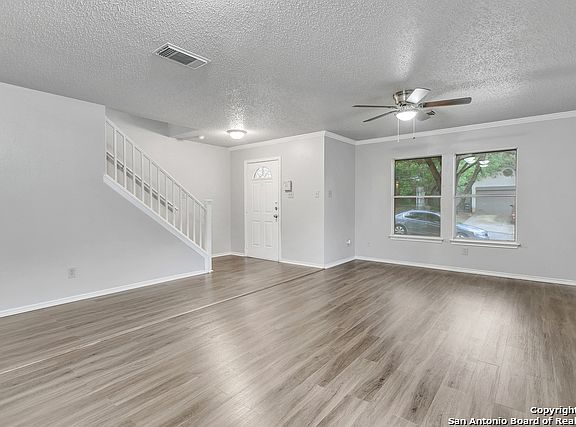4th image of 16110 Walnut Creek Dr