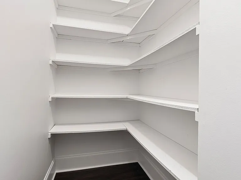 240 Timber Knoll Dr — Photo 10