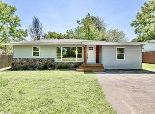 1701 Tyler St, Conway, AR 72032