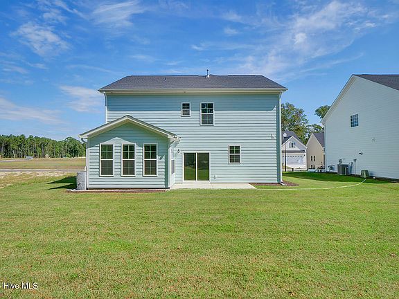 3rd image of 171 Foundry Drive