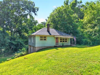 1715 Hoffman Ave., Ellwood City, PA, 16117