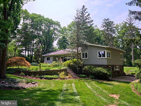 2nd image of 6783 Chapel Rd