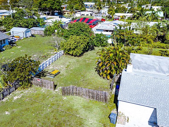 4th image of 1073 Florence Road