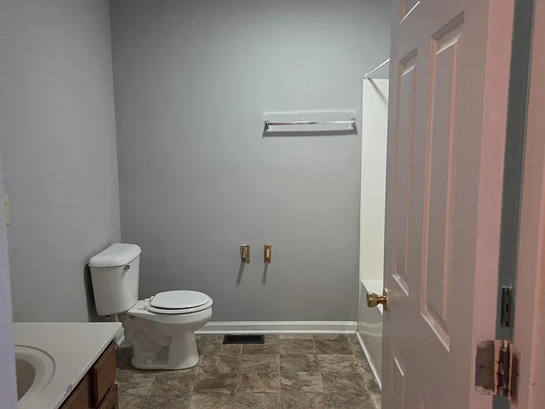 1118 Richmond Green Dr #2 — Photo 5