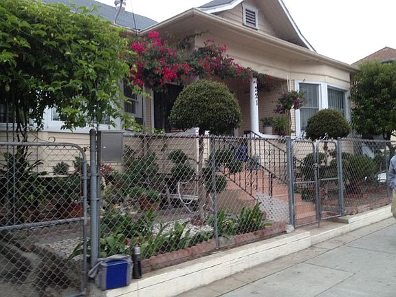 2nd image of 221 E Avenue 26