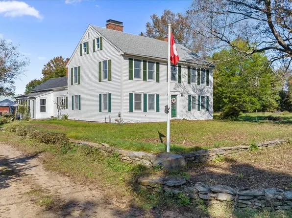 1049 Upper Church St, Gilbertville, MA 01031