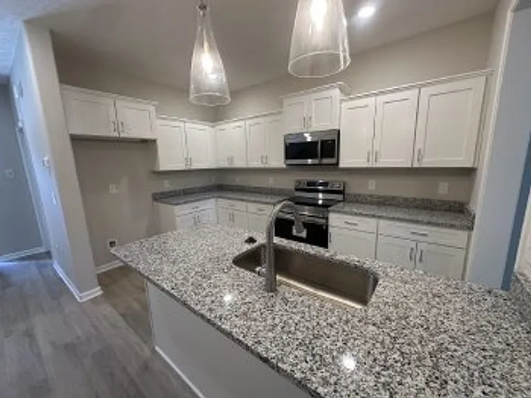 1850 Madison St #306 — Photo 5
