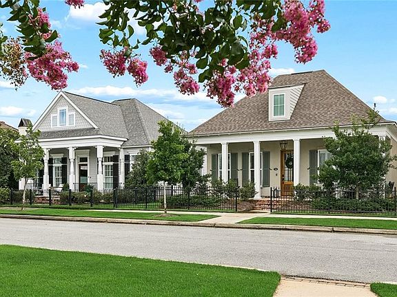 2nd image of 716 Cottage Ln