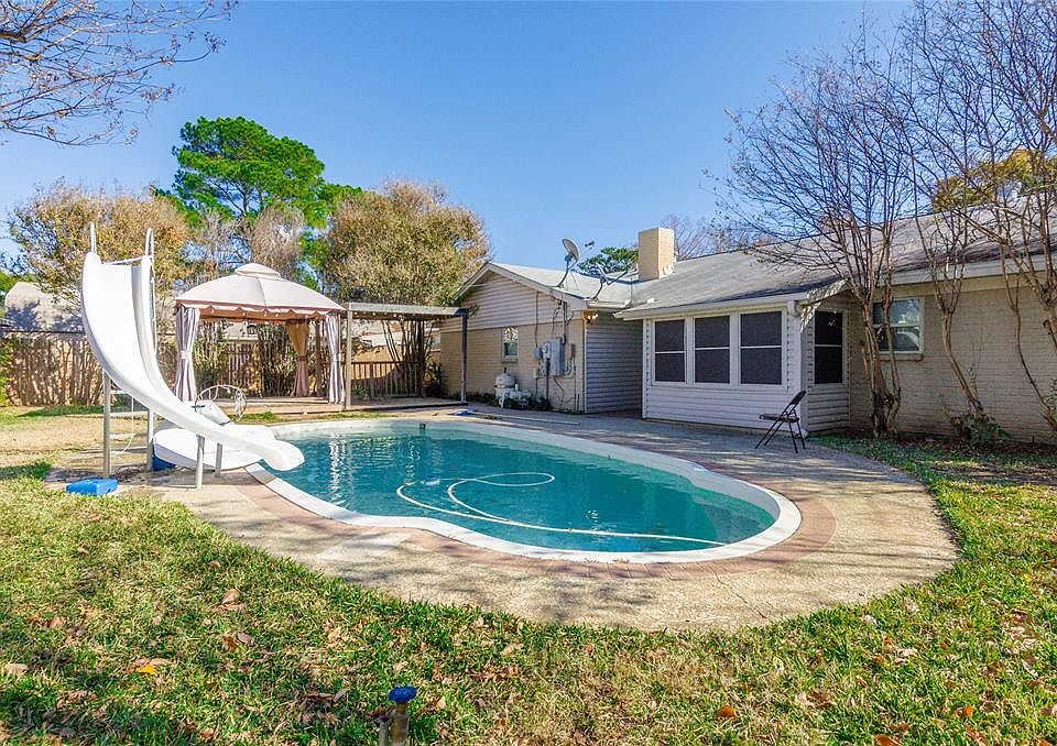 1st image of 7617 Circle Dr