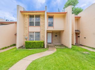 536 Valley Park Dr, Garland, TX 75043