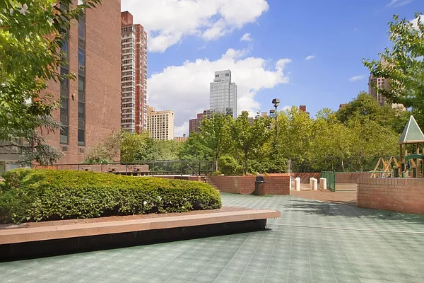 Sold by Town Residential | media 7