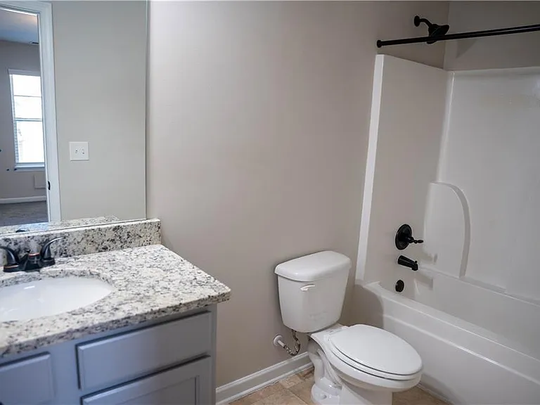 3006 Bayrose Cir #104B — Photo 9