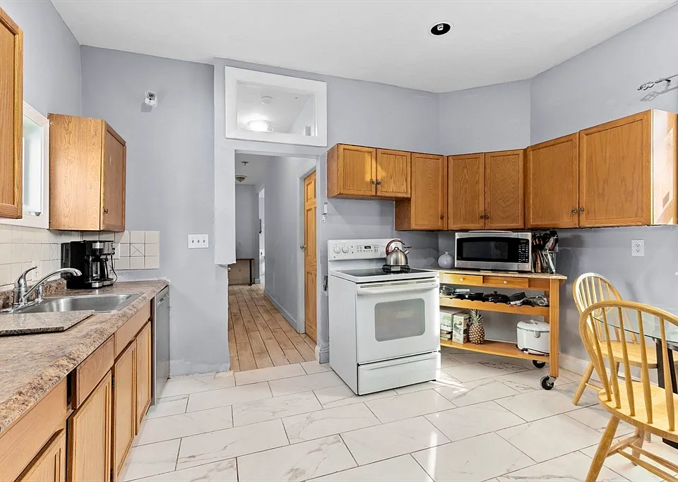 177 Blue Hill Ave #1