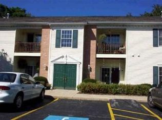 1303 Roosevelt Pl #BLD, Valparaiso, IN 46383