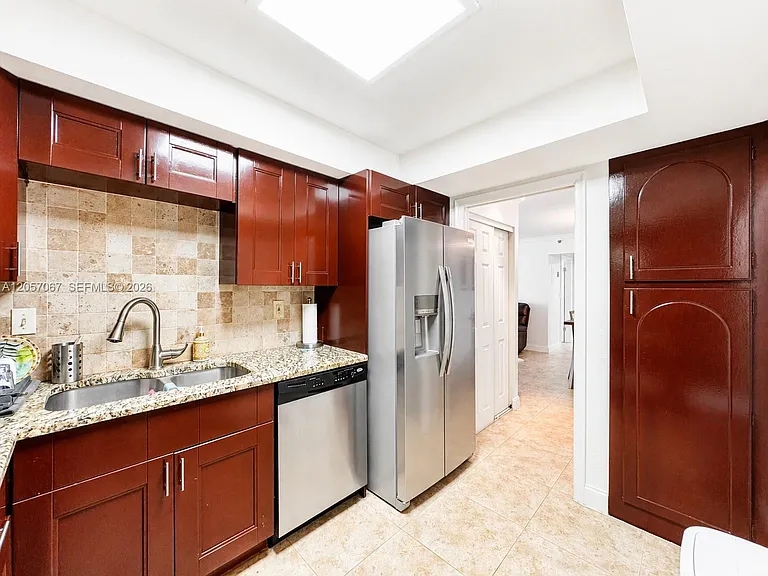 3221 S Ocean Blvd #608 — Photo 11