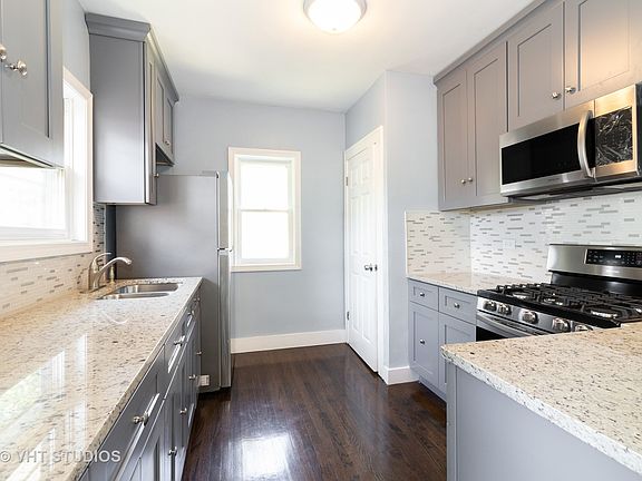 4th image of 568 Gordon Ave