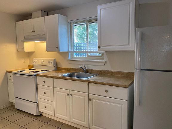 4th image of 11412 20th Ave S APT 6