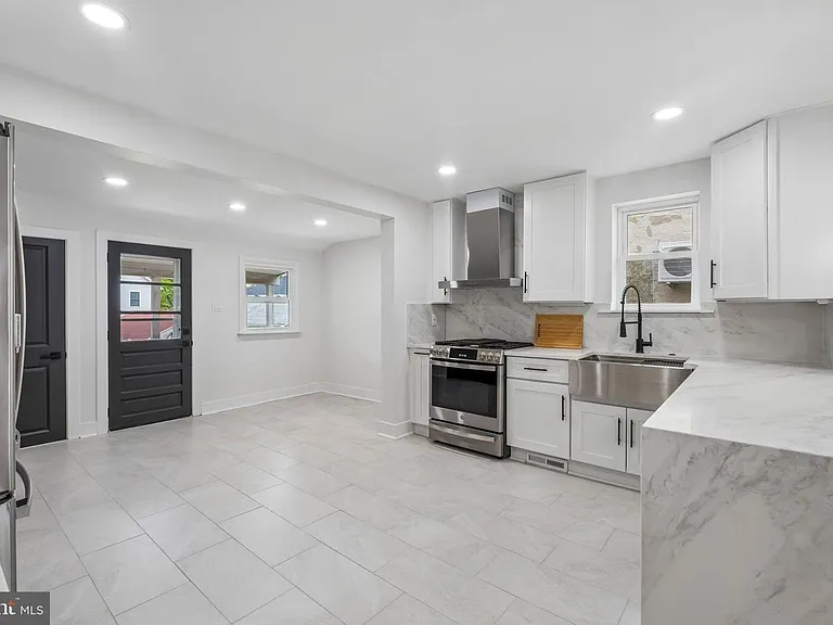114 Conestoga Rd — Photo 30