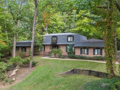 3715 Country Club Dr, Stow, OH, 44224