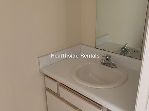 5th image of 1223-B Westridge Ct