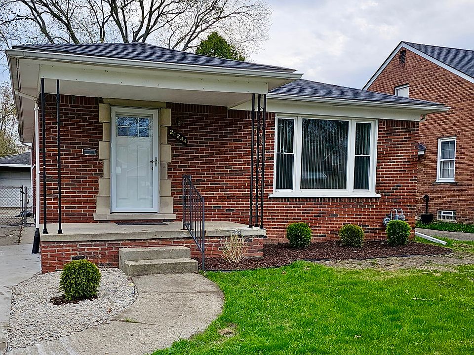 1st image of 20244 Lochmoor St