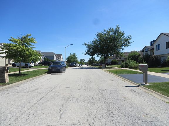 5th image of 22713 Millard Ave