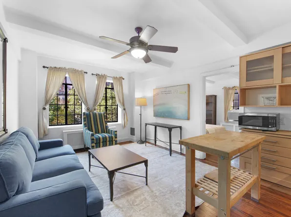 25 Tudor City Place image 1 of 18