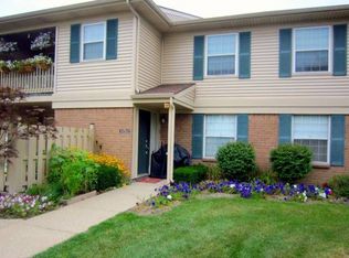 19282 Northridge Dr, Northville, MI 48167