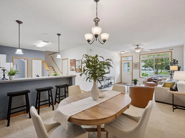 712 Willow Glen Dr, Buffalo, MN 55313