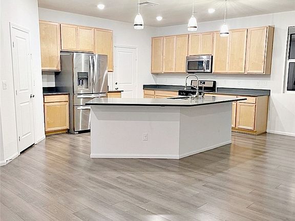 3rd image of 2130 Danzinger Pl