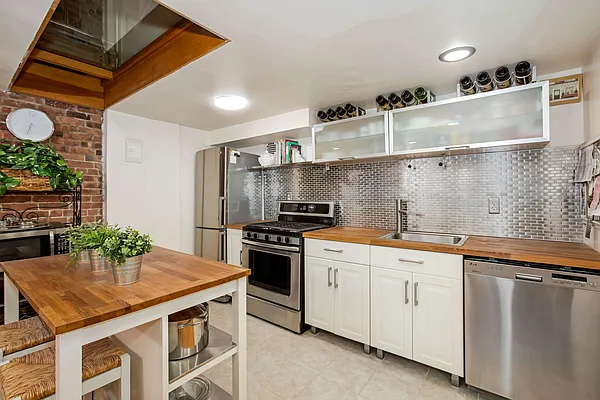 Sold by Compass | media 11