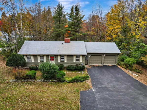 211 Pond Road, Manchester, ME 04351