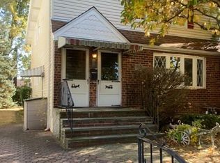 8 Cliff Ave, Hempstead, NY 11550