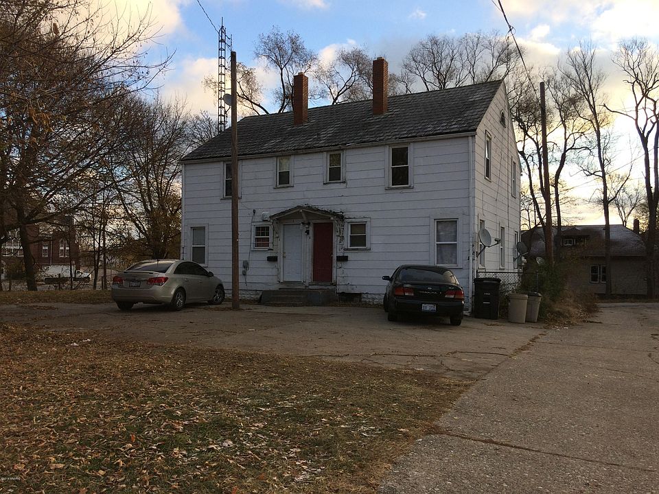 1st image of 290 Thayer Ct