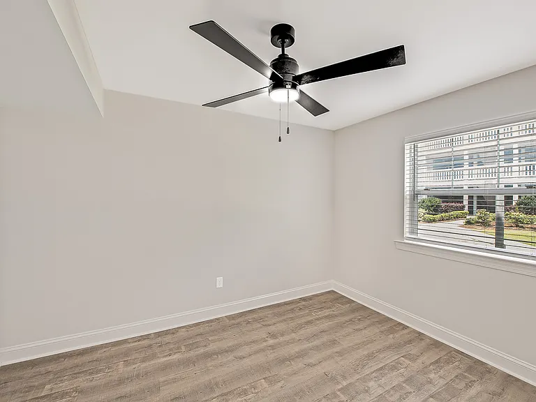Village Green Apartment Homes — Photo 61