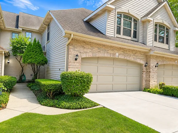 169 Springdale Ln, Bloomingdale, IL 60108