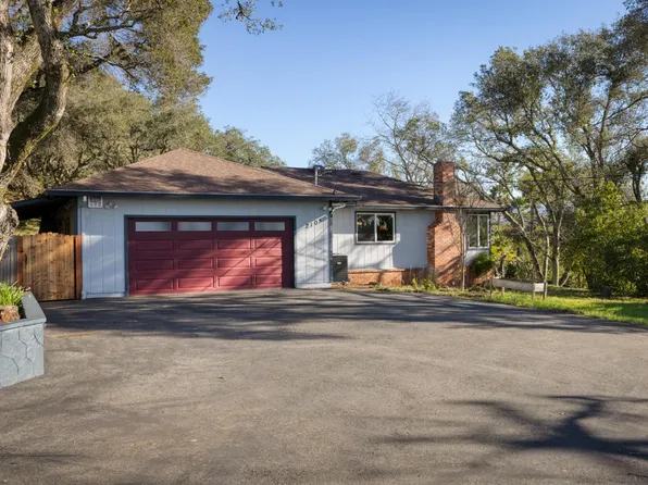 2105 Sunrise Avenue, Santa Rosa, CA 95409
