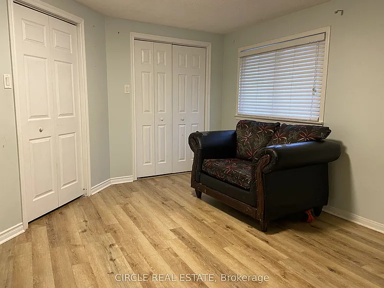 35 Fanshawe Dr — Photo 10