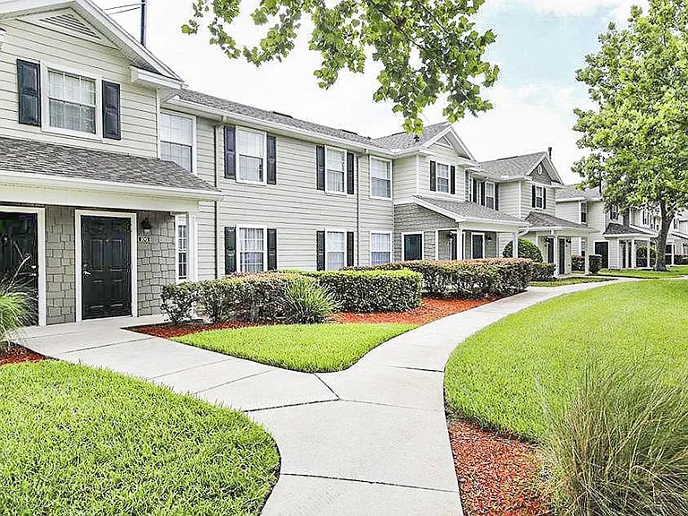 Venue at Lockwood Apartment Homes — Photo 5
