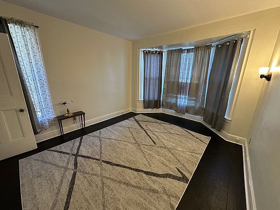 5th image of 2449 Delaware Ave #2UPR
