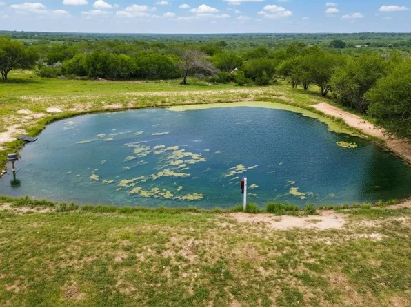 175 Ranch Road 8072 #C, Bruni, TX 78344