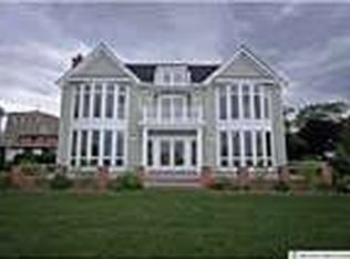 14 Packer Ave, Rumson, NJ 07760