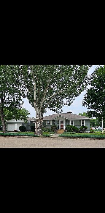 1st image of 302 7th St W