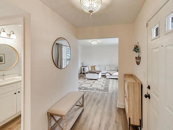 4th image of 270 Pebblestone Rd