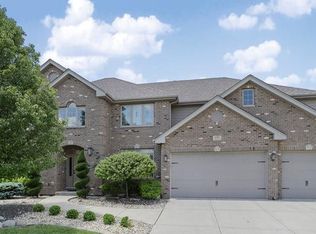 11901 Golden Gate Dr, Mokena, IL 60448