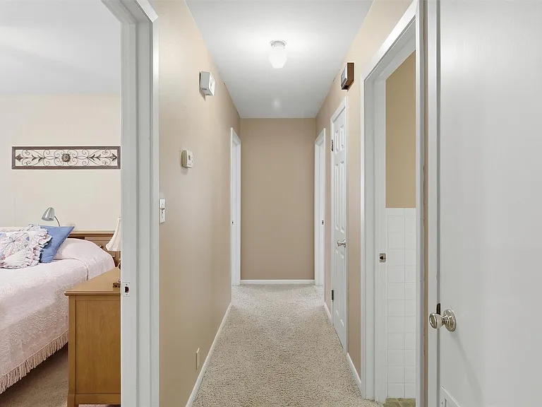 1335 Kathy Ave — Photo 28