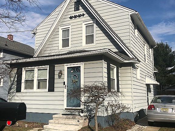 3rd image of 29 Willis Ave