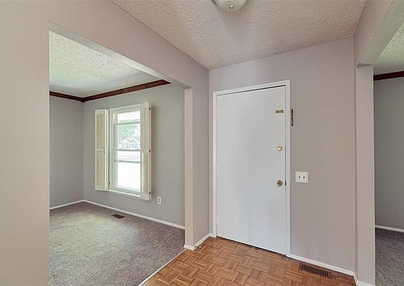 2nd image of 5806 Chrisbrook Dr